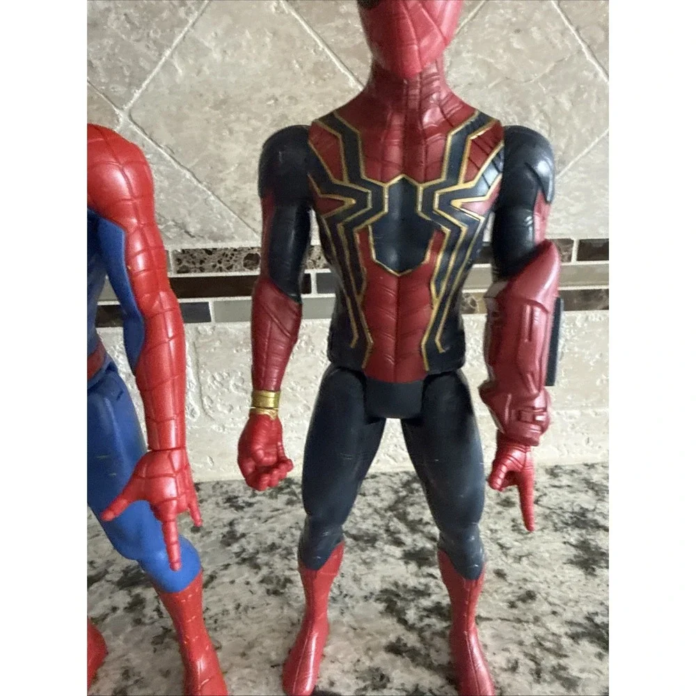 Marvel Avengers Titan Hero Lot  Iron Spider Man & Spider Man 12